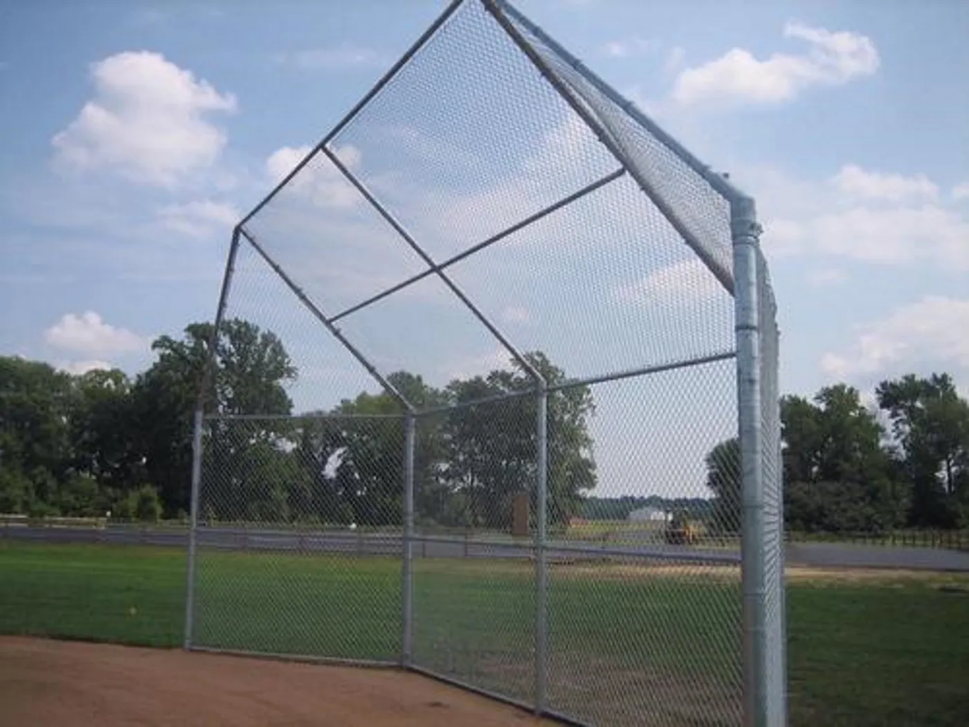 Who Pays for a Fence Between Neighbors in Arizona?